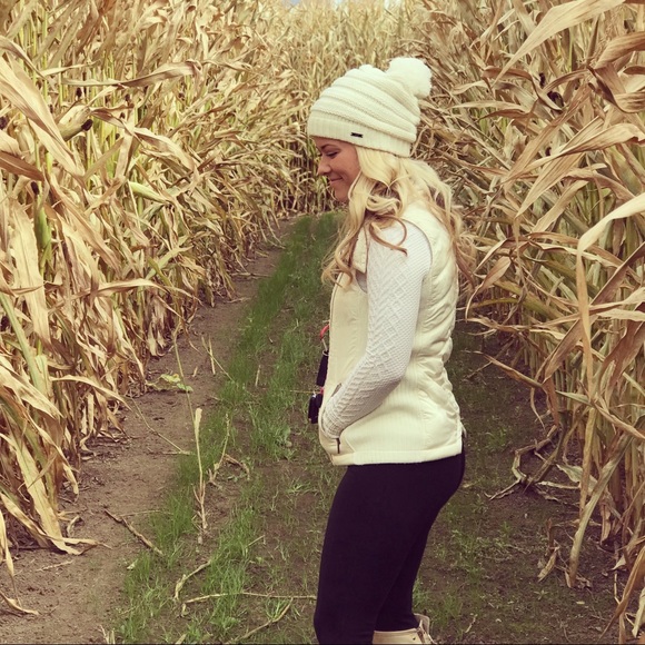 Meet your Posher, Shyla - Picture 5 of 6